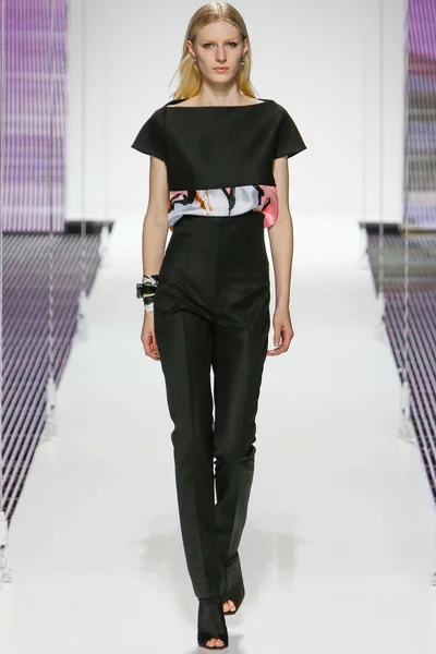 Look 2